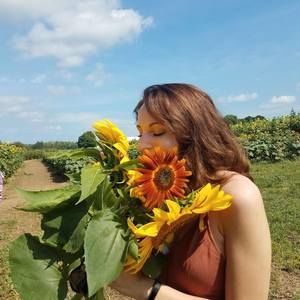 Meet your Posher, Maddie